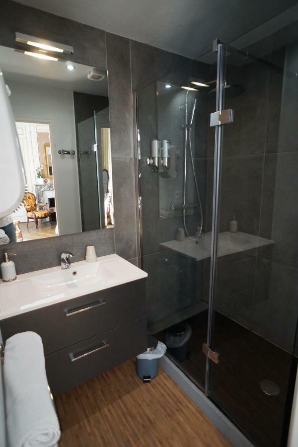 Auberge Des Capucins Hotel Chatillon-Sur-Seine Bagian luar foto
